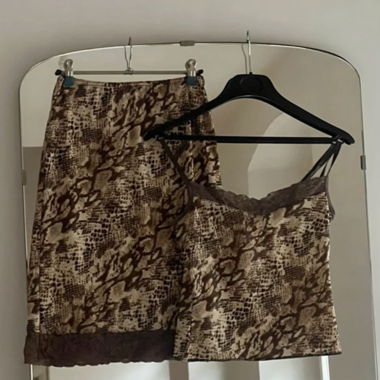 Ensemble top et jupe 