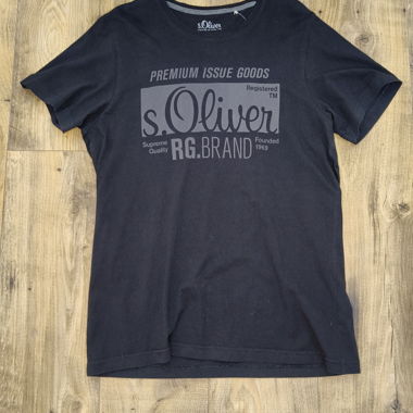 Schwarzes T-Shirt von s.Oliver