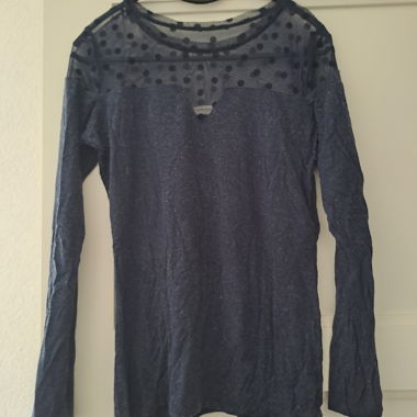 Dunkelblauer Pullover