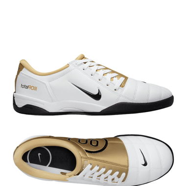 Nike Total 90