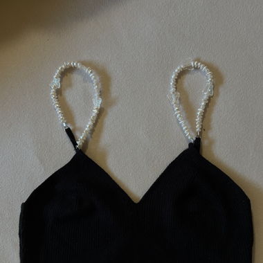 Schwarzes Top
