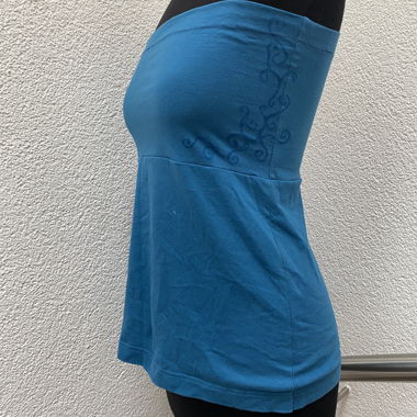 Blaues Bandeau-Top