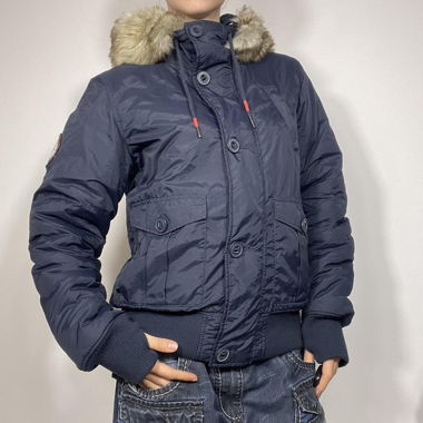 Bench winter jacket wirh a fur hood