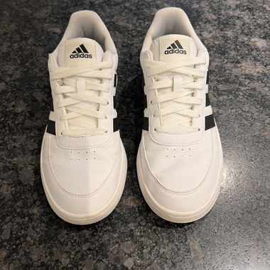 Adidas  Schuhe