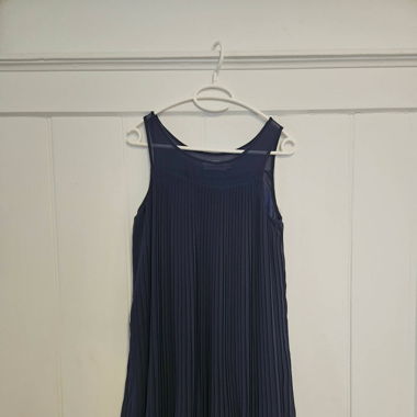 Blaues Plissée Babydollkleid von Soaked in Luxury