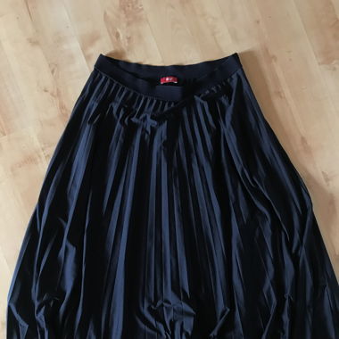Esprit Plisseerock XL neuwertig