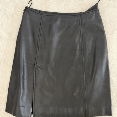Gonna nera in pelle (vera pelle)