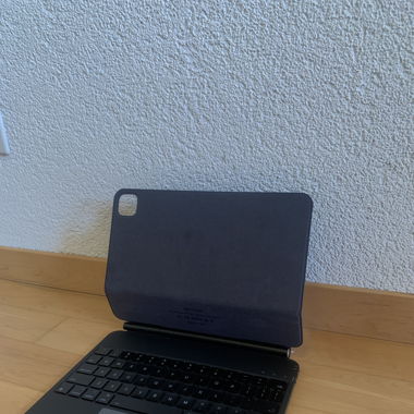 iPad Air 10.9" / iPad Pro 11" Keyboard (QWERTY)