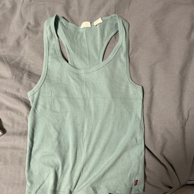 Top a Canotta color menta