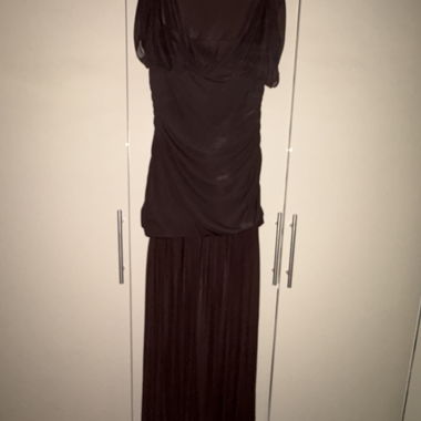 Robe brune élégante – neuve et jamais portée
