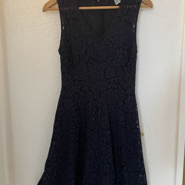 Abito in pizzo blu scuro XS