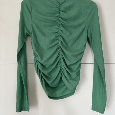 Green Long-Sleeve Top