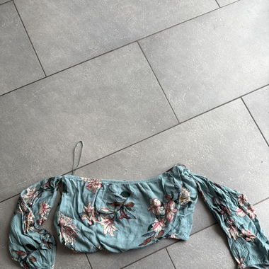 Maglia corta senza spalle