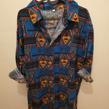 Camicia oversize a motivi geometrici