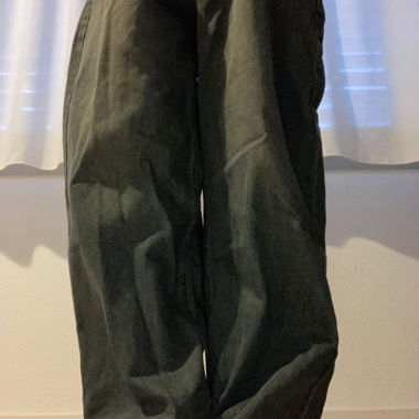 Jeans dalla vestibilità ampia in blu scuro