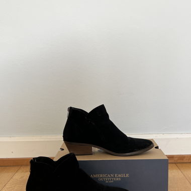 Black Suede Boots / Stiefeletten