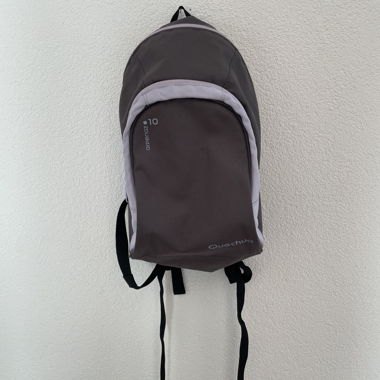 Piccolo zaino Quechua Arpenaz 10L grigio