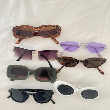 bundle of random sunglasses