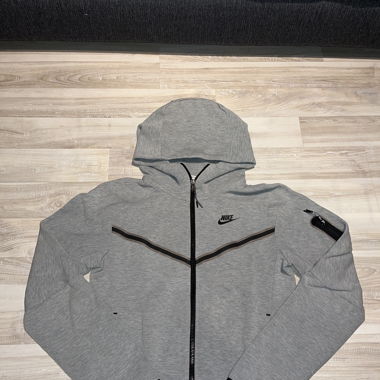 Nike tech gris 