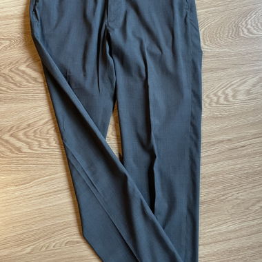 Pantaloni da completo grigio scuro