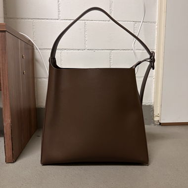 Braune Beuteltasche 
