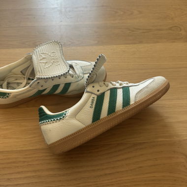 Adidas Samba White/Green Sneakers – Size 38