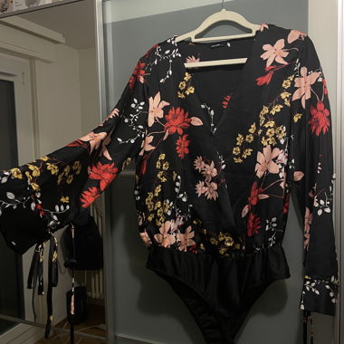 Blusa-Body Floreale Elegante