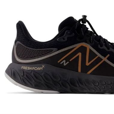 New Balance Fresh Foam 1080 V12 M black Gr.44 Neu