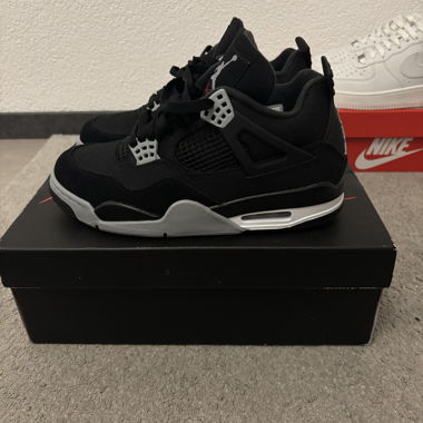 AIR JORDAN 4 RETRO SE