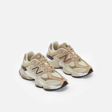 New Balance sneakers beige