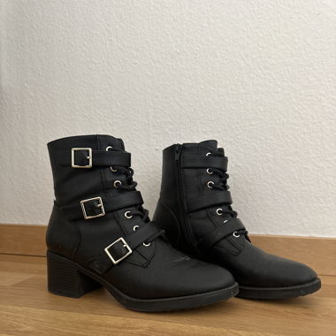 Boots / Stiefeletten Gr. 37