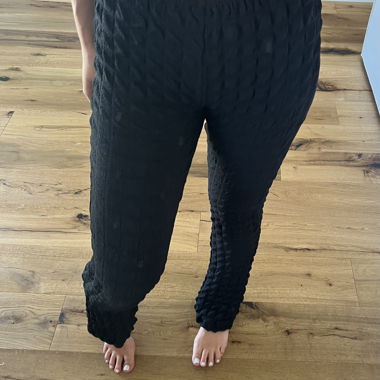 Schwarze Rüschenhose Grösse S wie neu