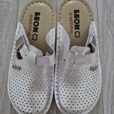 Leon Medical Clogs
