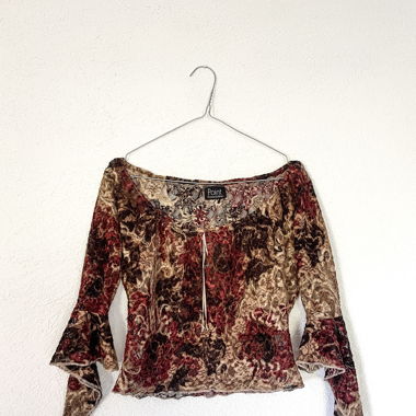 Vintage Floral Top with Bell-Sleeves