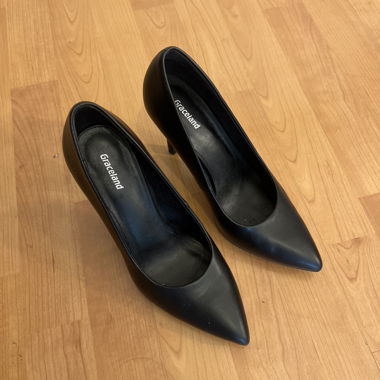 Escarpins à talons hauts noirs de Graceland