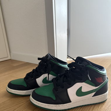 Air Jordan 1