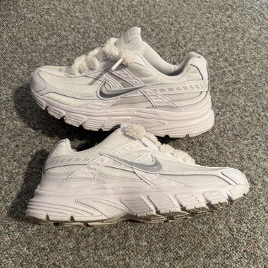 Chaussures Nike Iniator