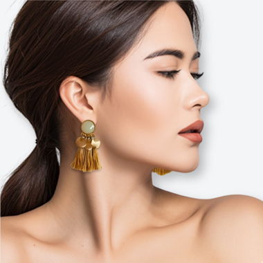 Gelb-goldene Fransen-Ohrringe im Boho-Stil