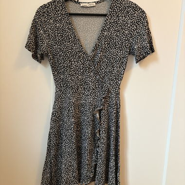 Floral Wrap Dress von Pull&Bear Kleid Gr. S