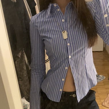 white and blue button up shirt 