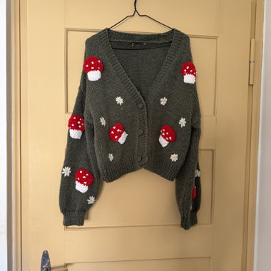 Cardigan in maglia con motivo di funghi