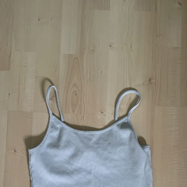 Top azzurro chiaro