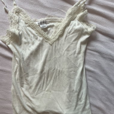 AMISU white lace ribbed camisole XS