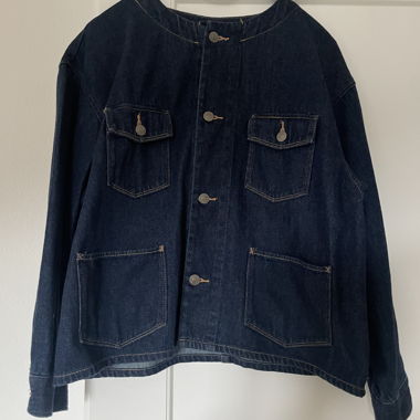 Veste en jean bleu foncé