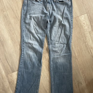 Jean bootcut, taille basse 