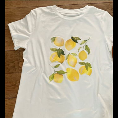 Schönes Sommershirt Gr. M NEU