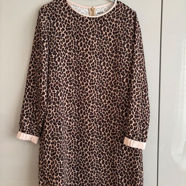 Abito con stampa leopardata