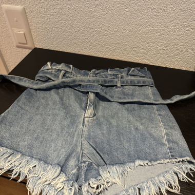 kurze Jeans