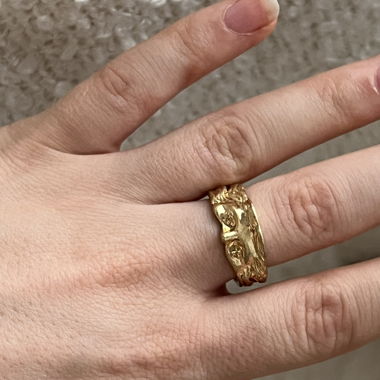 Elegant Ring