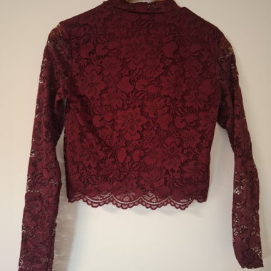 Lace pullover